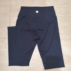 VUORI inversion Ribbed Leggings small 7/8 length Hi Rise blue